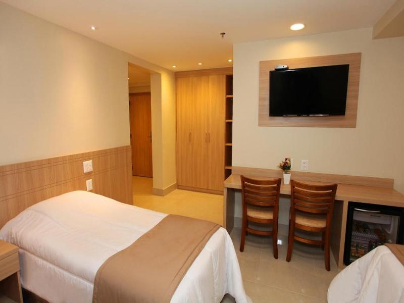 elegance-praia-hotel-rio-de-janeiro-quarto-família-10305.jpg